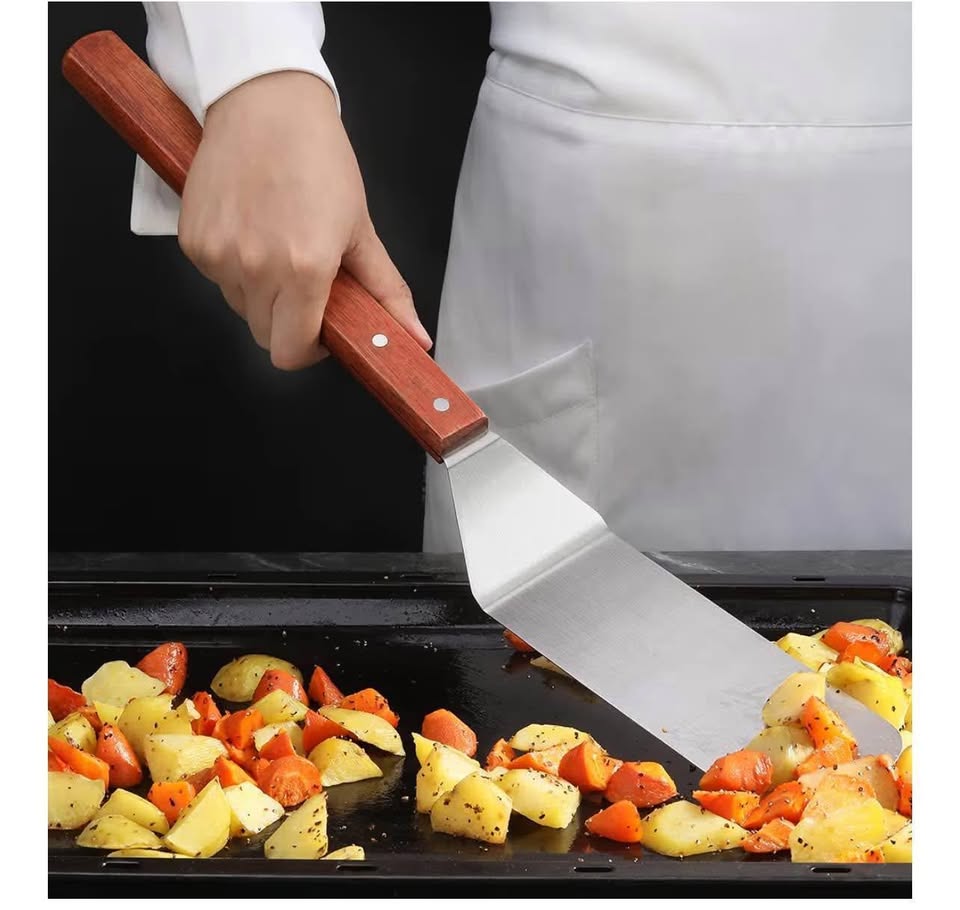 New Star Foodservice 38200 Wood Handle Grill Spatu