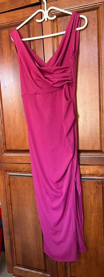 WOOSEA Sleeveless Magenta Maxi Dress Size Medium