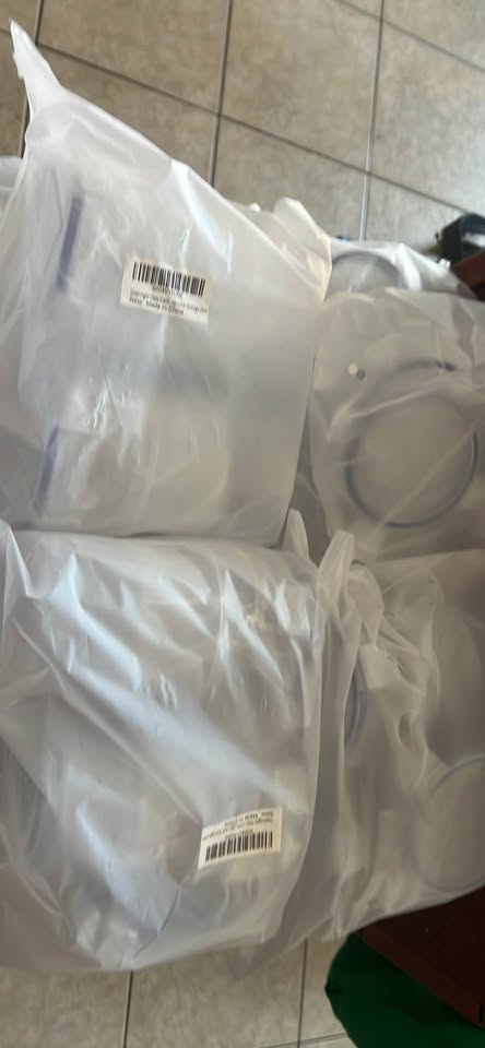 plastic container 4pcs