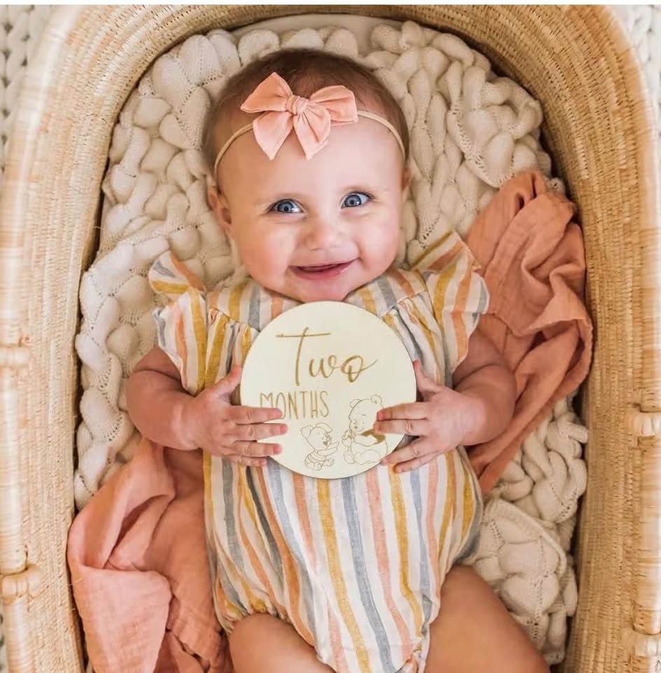 Winnie Baby Monthly Milestone Marker Discs Baby Announcement Sign Newborn Sign F