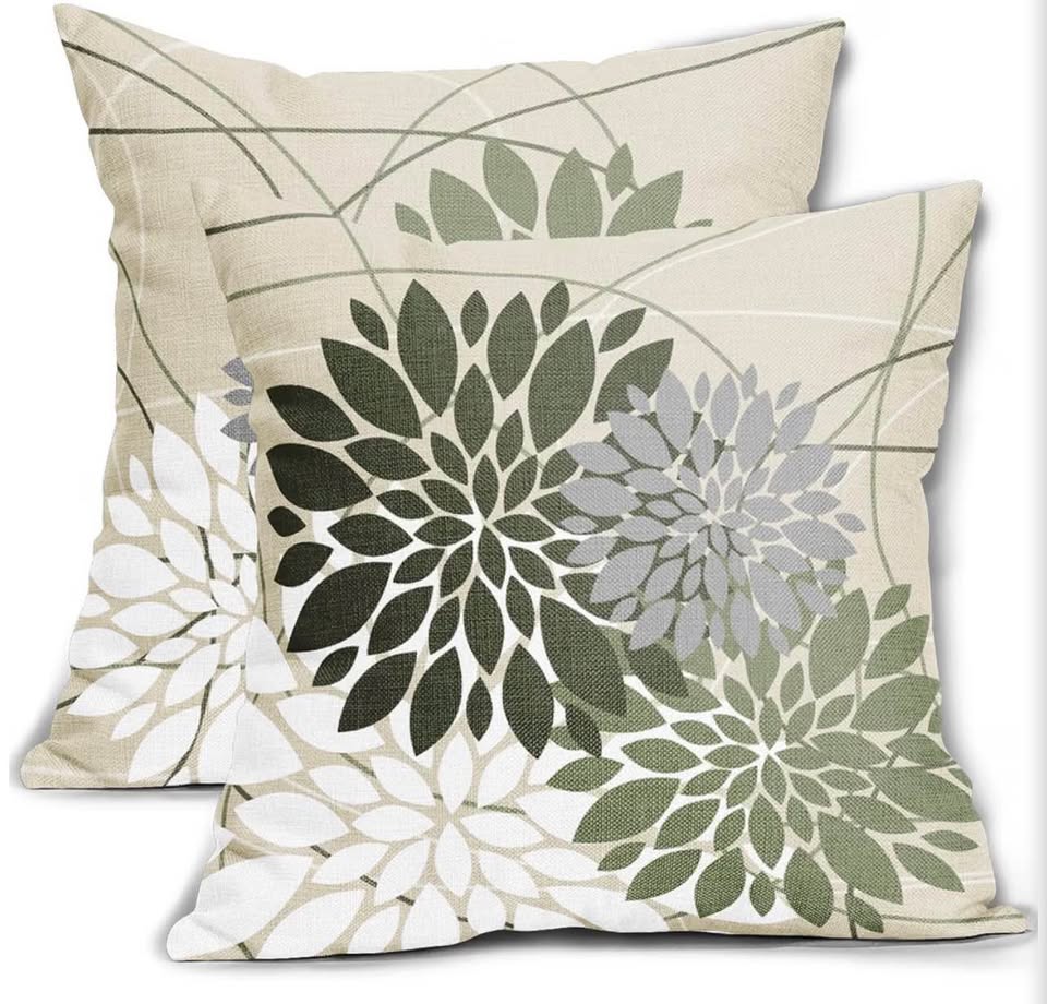 Set of 2 Floral Dahlia Throw Pillow Covers