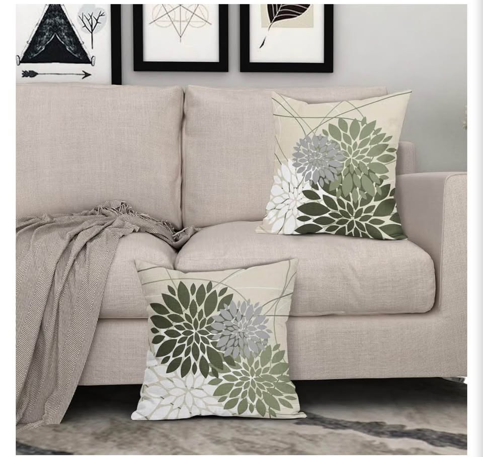 Set of 2 Floral Dahlia Throw Pillow Covers