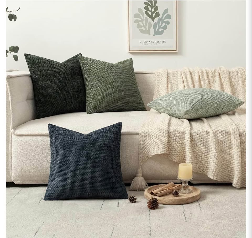 Pack of 4 Couch Throw Pillow Covers 18x18 Inch Green Forest
Soft Decorative Chen