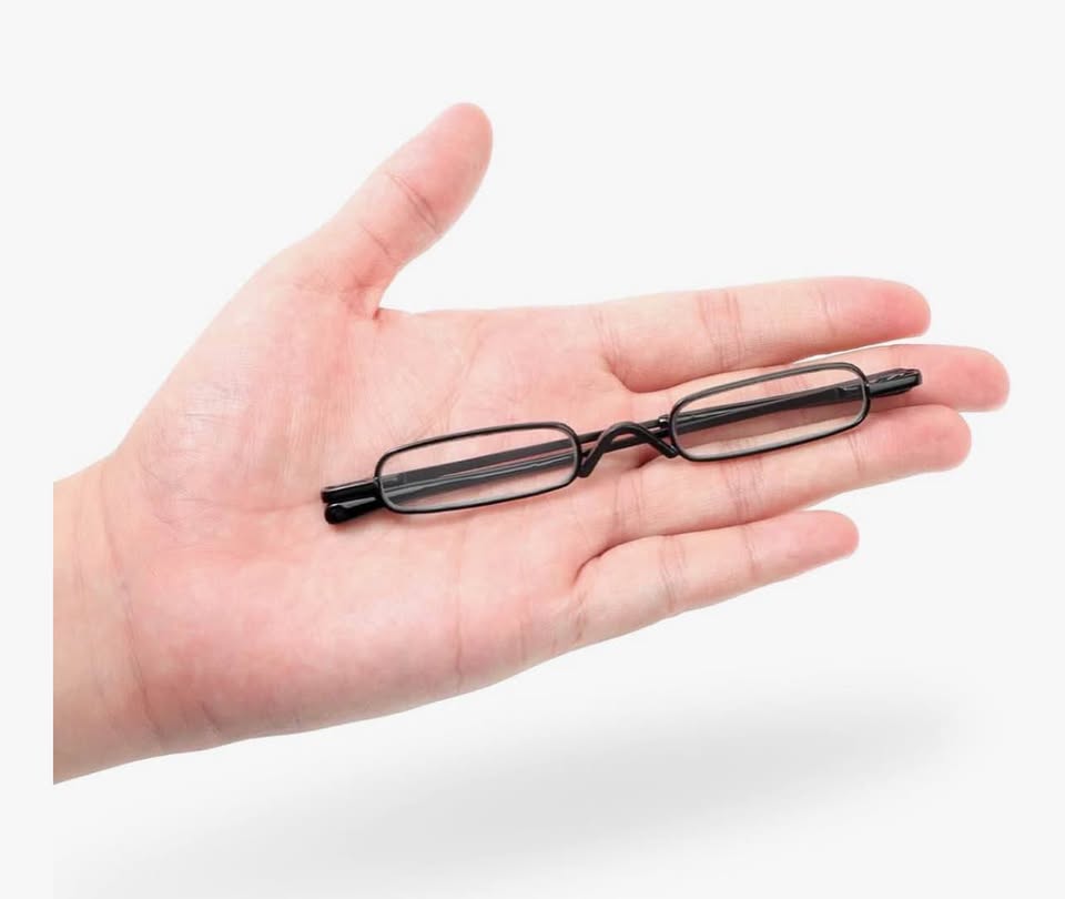 2 pack silm mini metal reading glasses compact lightweight portable readers with