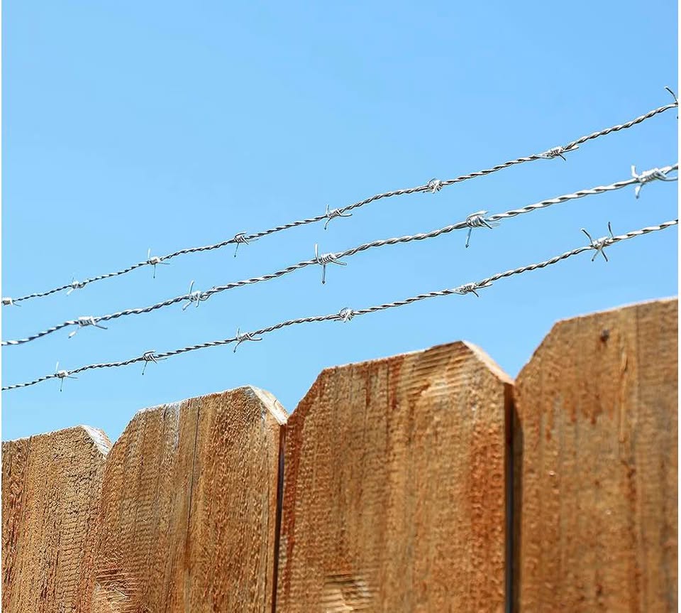 Barbed Wire Roll - Razor Fence for Outdoor, Repellent and Crafts, 25 Feet 18 Gau