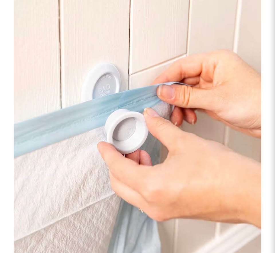 Magnetic Dog Pee Pad Wall Holders