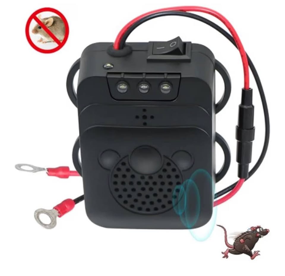 Mouse Repeller Electronic Rat Repeller Light Strobe Vehicle 12V Plug Strobe Ligh