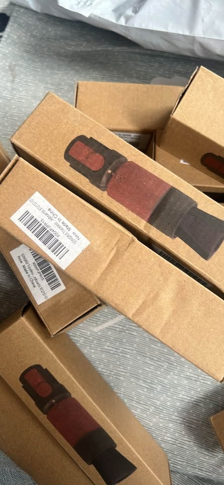 Traceless Scratch-free Dusting Brush Compatible with Dyson V15 V11 V10 V12 Gen 5