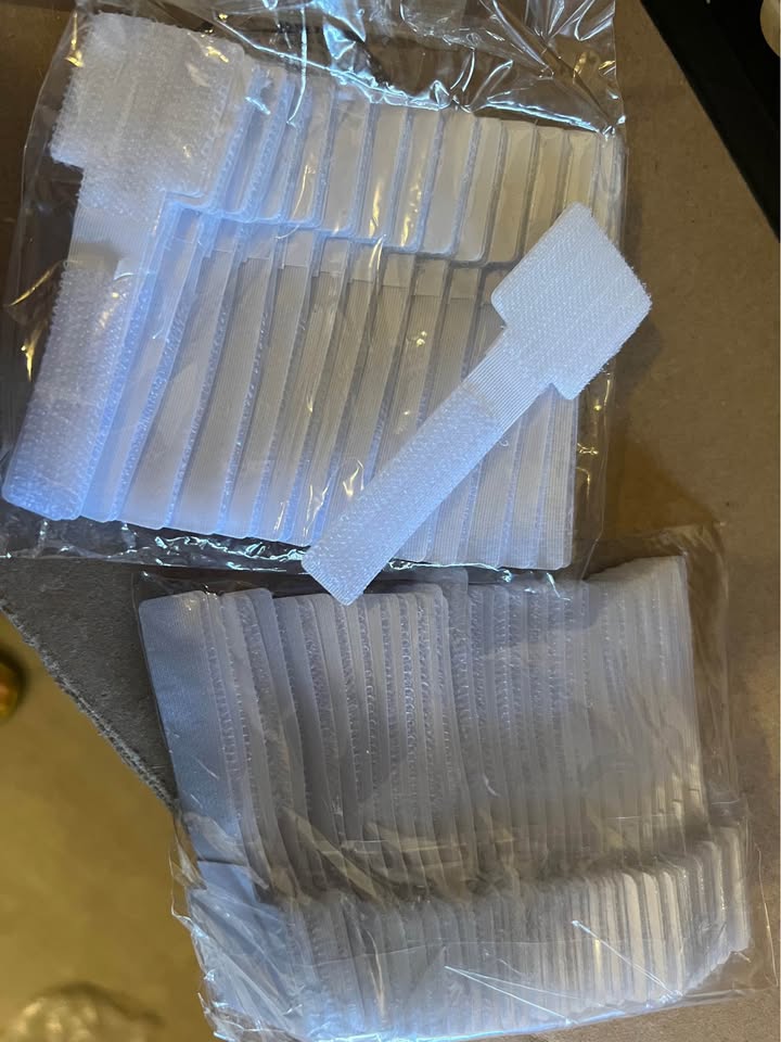 80pcs Adhesive Hook and Loop Cable Ties，white